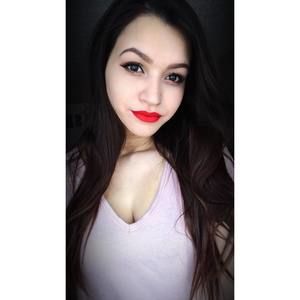 Meet your Posher, Celina